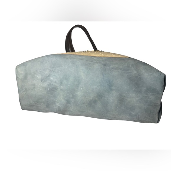 Hoofbeat Blue and Cream Tote Bag - Picture 5 of 16